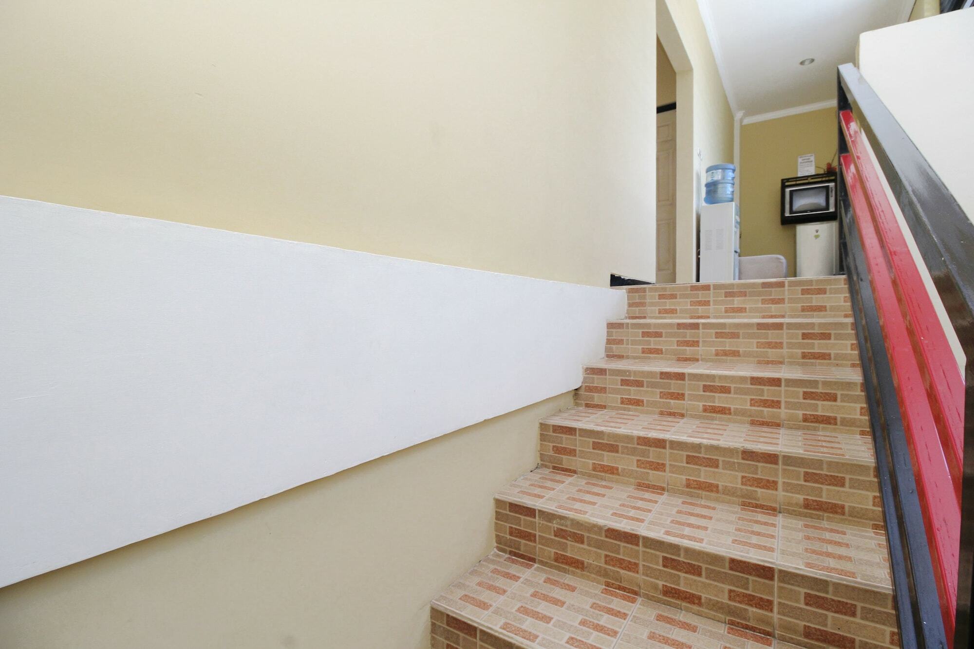 Reddoorz Syariah Near Prpp Semarang Hotel Exterior photo