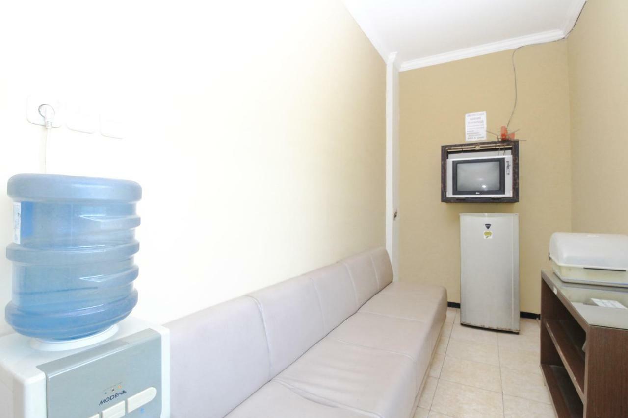 Reddoorz Syariah Near Prpp Semarang Hotel Exterior photo